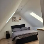 Beautiful Cozy Close To Lakes And Nature Parks *
