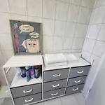Beautiful Cozy Close To Lakes And Nature Parks
