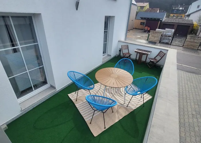Beautiful Cozy Close To Lakes And Nature Parks