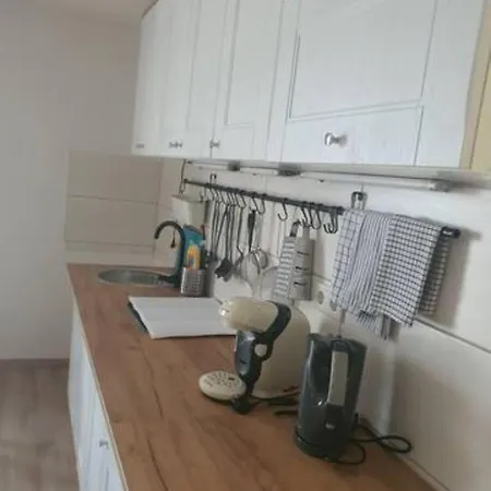 Beautiful Cozy Close To Lakes And Nature Parks
