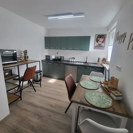 Beautiful Cozy Close To Lakes And Nature Parks