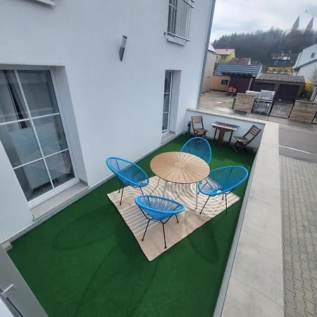 Beautiful Cozy Close To Lakes And Nature Parks