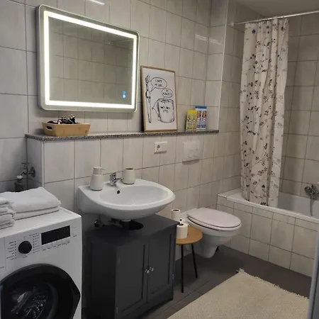 Beautiful Cozy Close To Lakes And Nature Parks Appartamento *